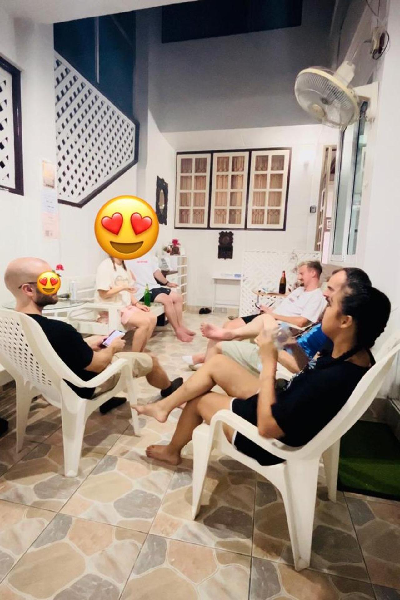 Ree Rumah tetamu *